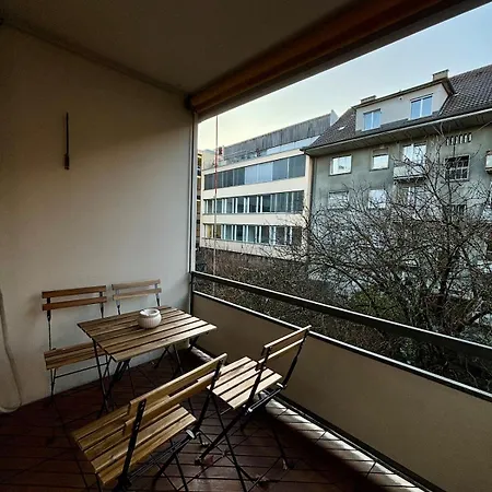 Apartman Comfy & Cozy In *